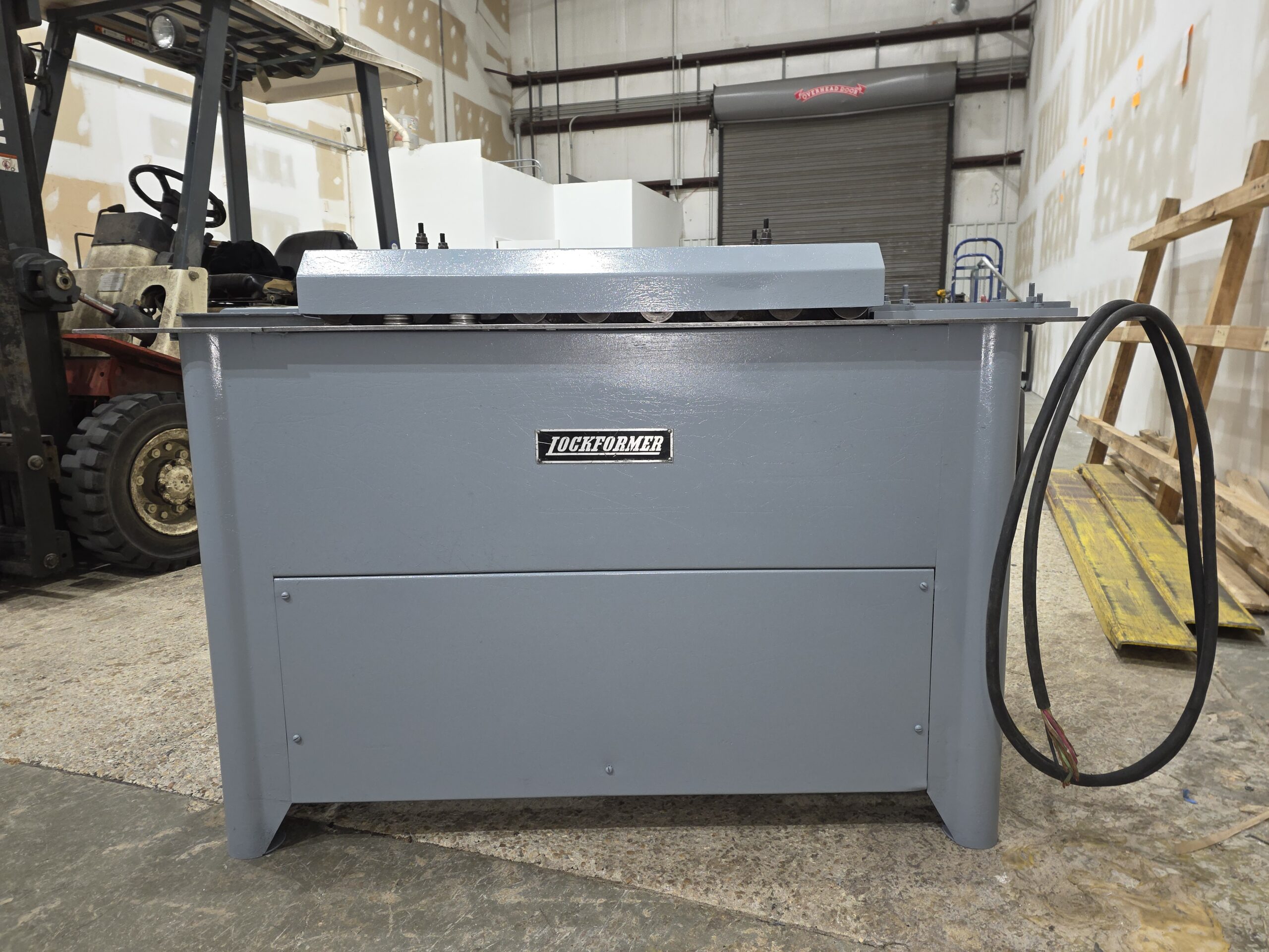 Lockformer 8900 Cleatformer